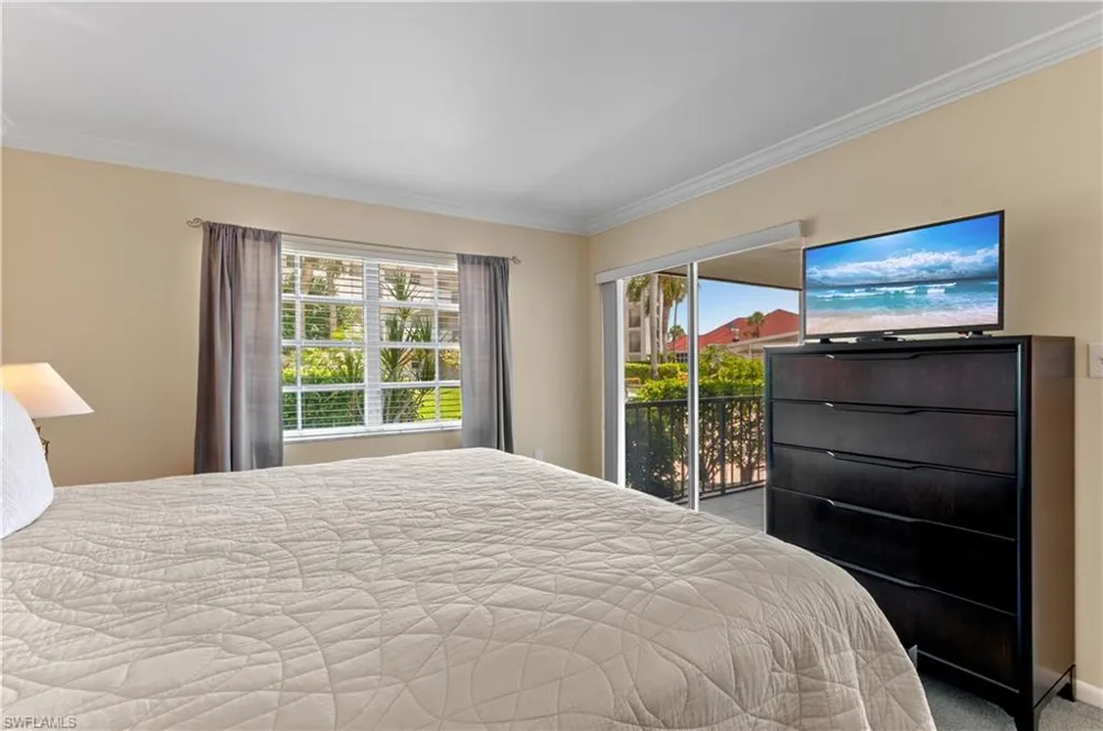 5 High Point Circle W #104 Naples, FL 34103