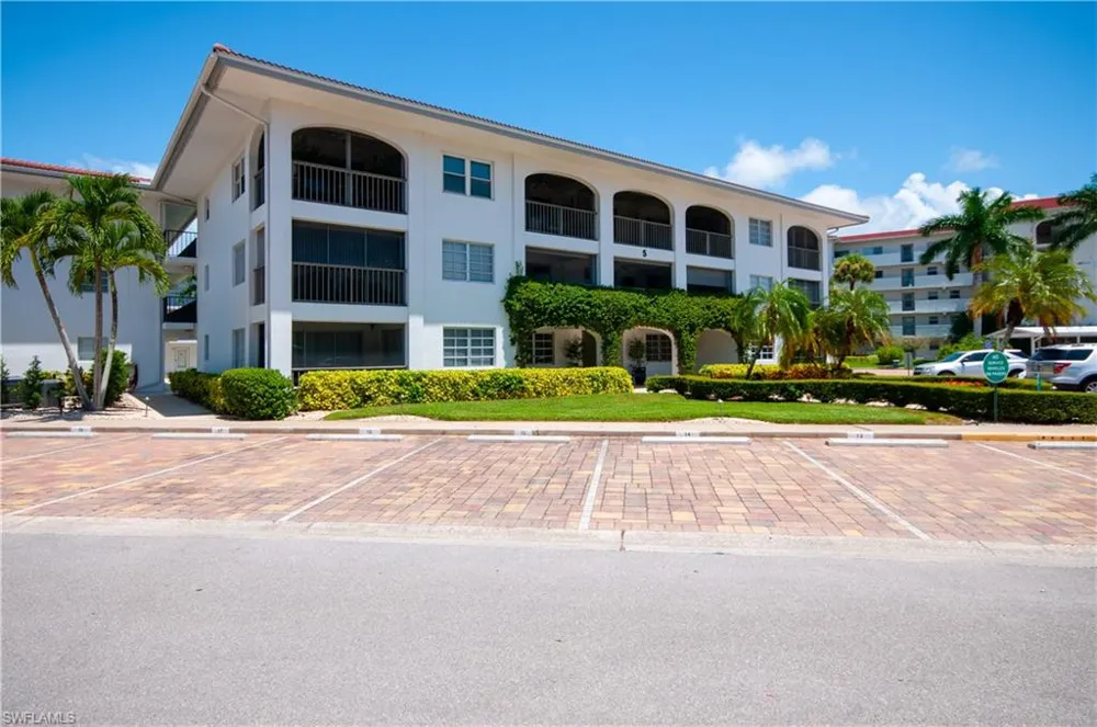 5 High Point Circle W #104 Naples, FL 34103