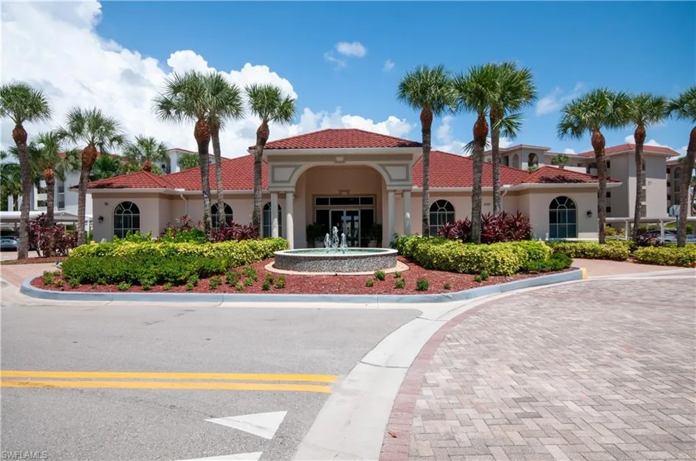 5 High Point Circle W #104 Naples, FL 34103