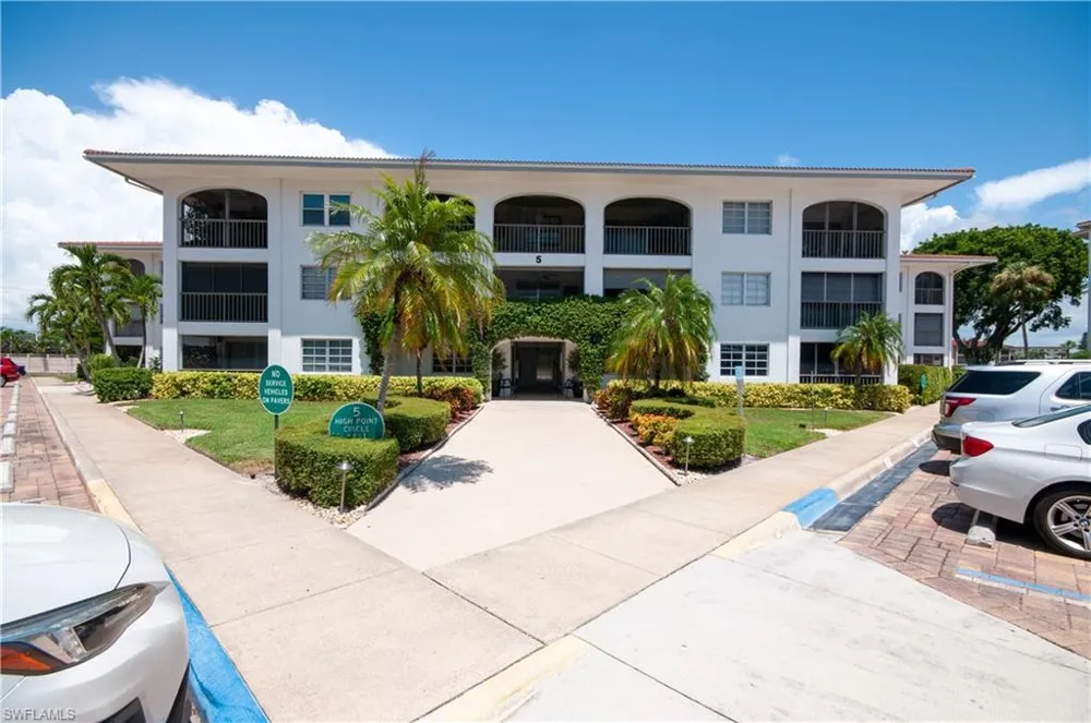 5 High Point Circle W #104 Naples, FL 34103