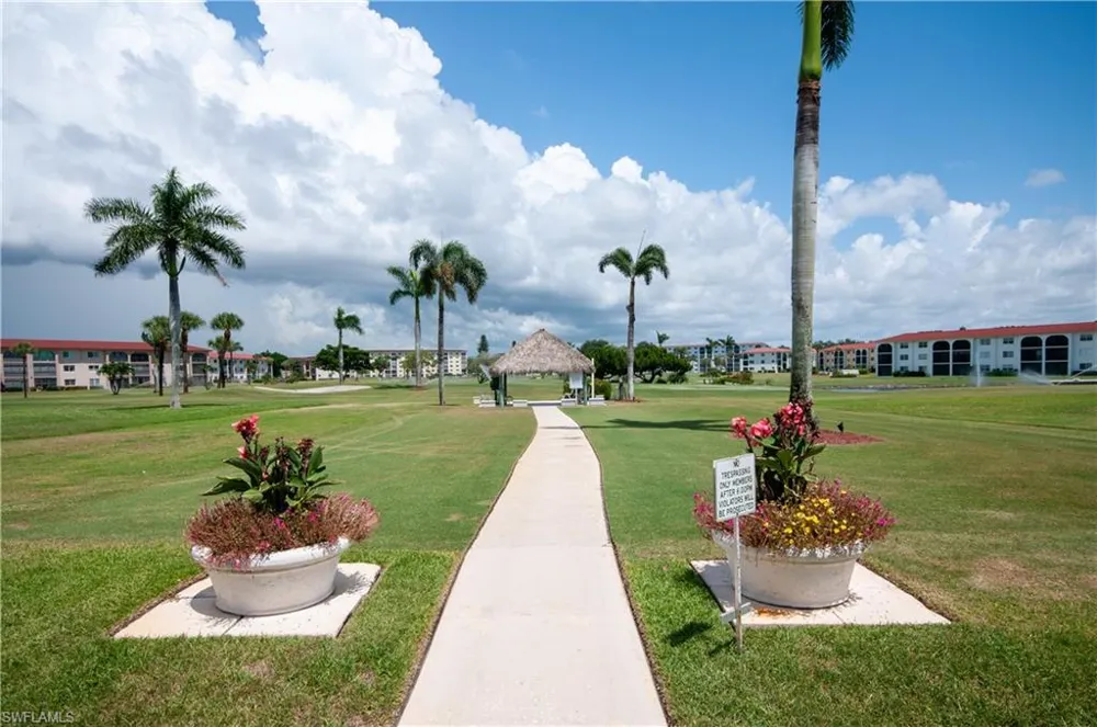 5 High Point Circle W #104 Naples, FL 34103