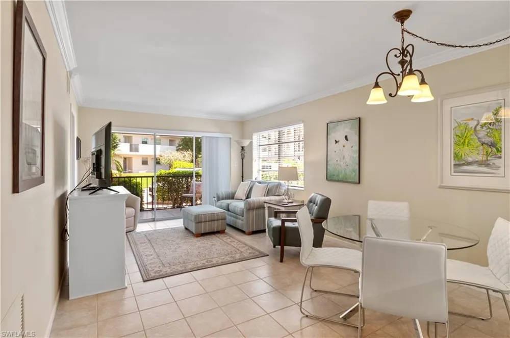 5 High Point Circle W #104 Naples, FL 34103