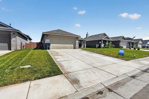 1640 MONTALUSE ROAD