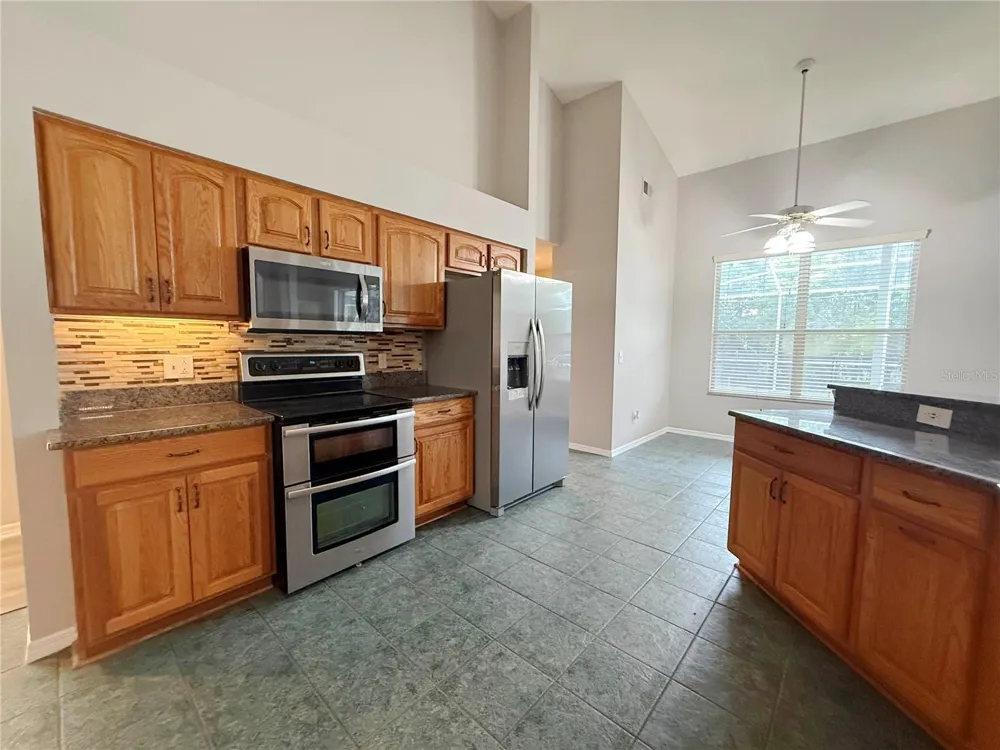 3510 AUTUMN GLEN DRIVE Valrico, FL 33596