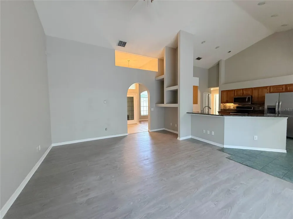 3510 AUTUMN GLEN DRIVE Valrico, FL 33596
