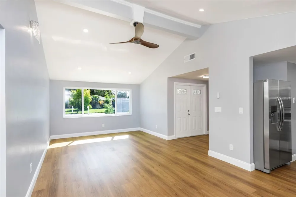 1004 GREENLEAF WAY Tarpon Springs, FL 34689