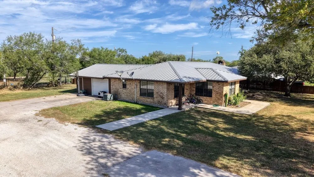 150 Fm 1360 Woodsboro, TX 78393