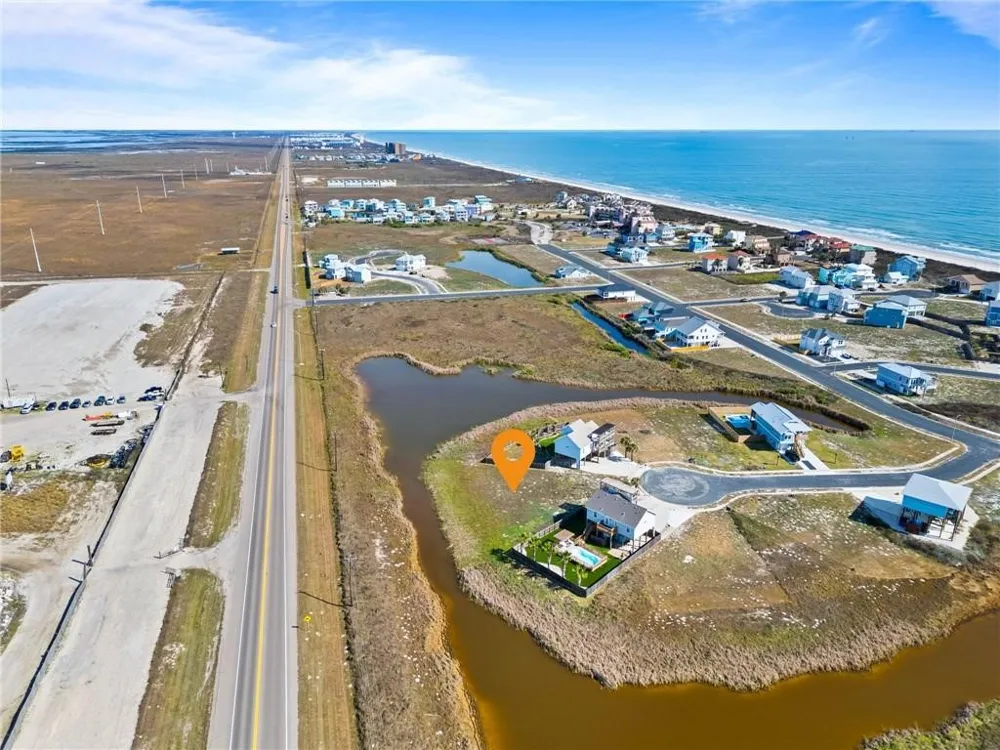 169 Breezy Ct Port Aransas, TX 78373