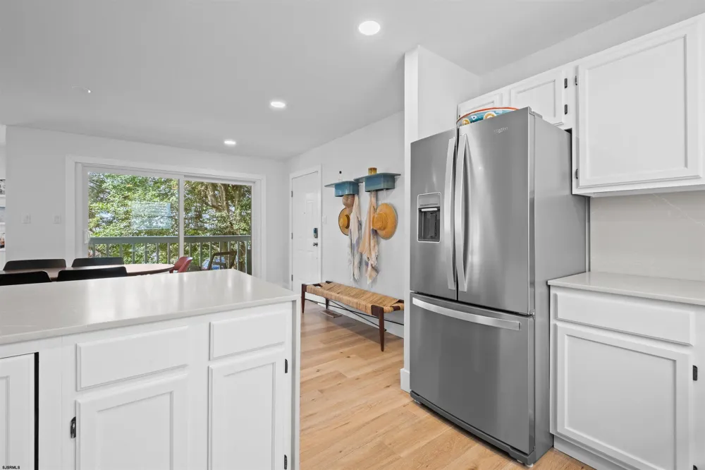9417 Winchester Ave Margate, NJ 08402