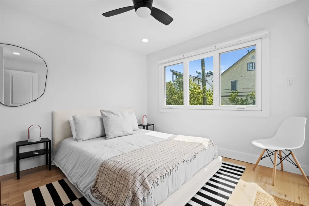 9417 Winchester Ave Margate, NJ 08402