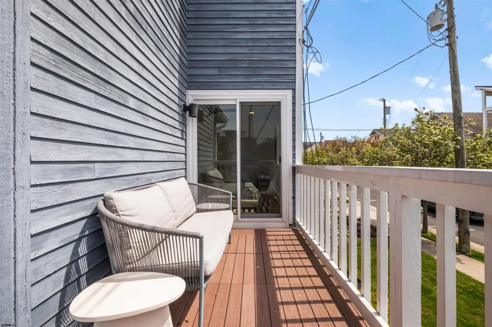 9417 Winchester Ave Margate, NJ 08402