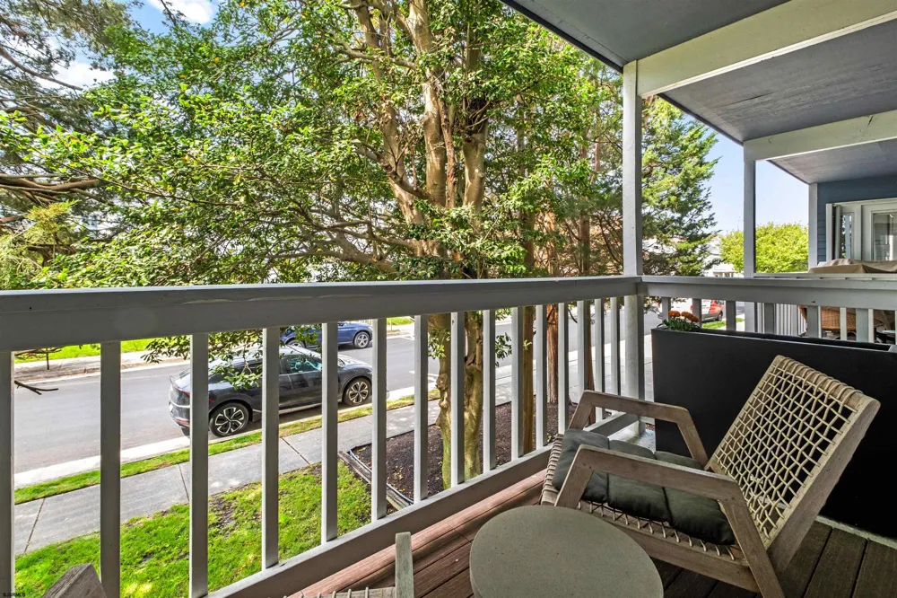 9417 Winchester Ave Margate, NJ 08402