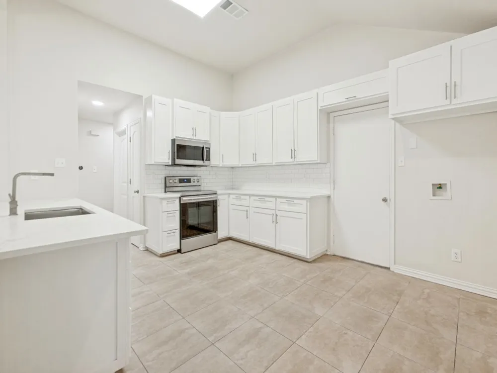 2091 Briarcliff Road Lewisville, TX 75067