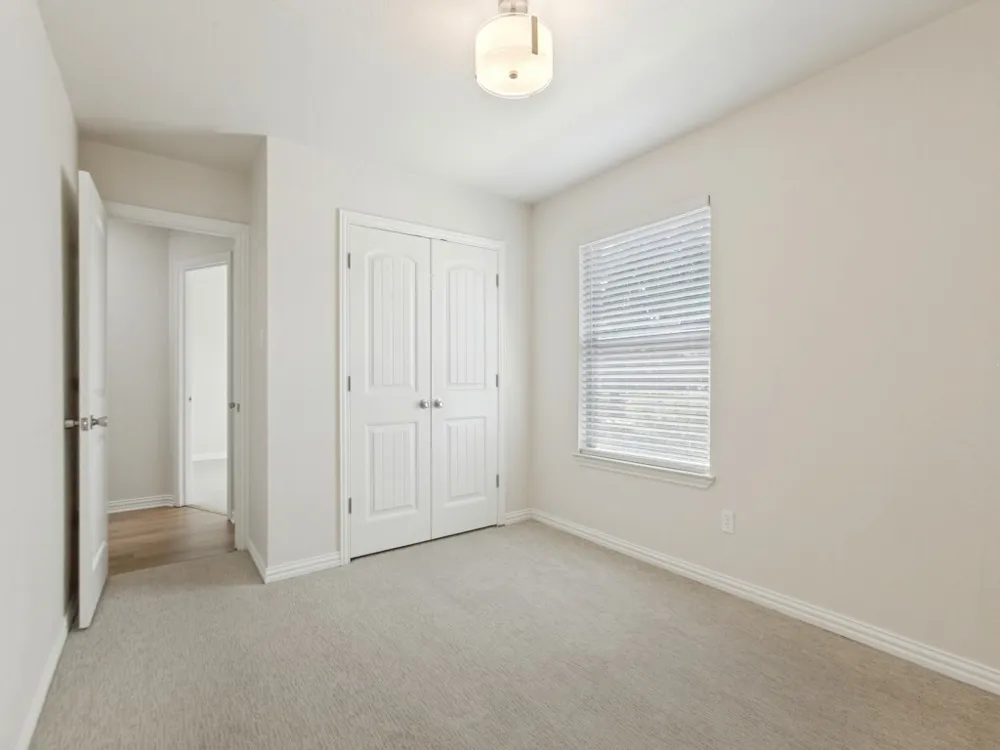2091 Briarcliff Road Lewisville, TX 75067