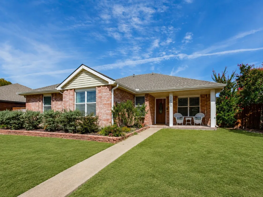 2091 Briarcliff Road Lewisville, TX 75067