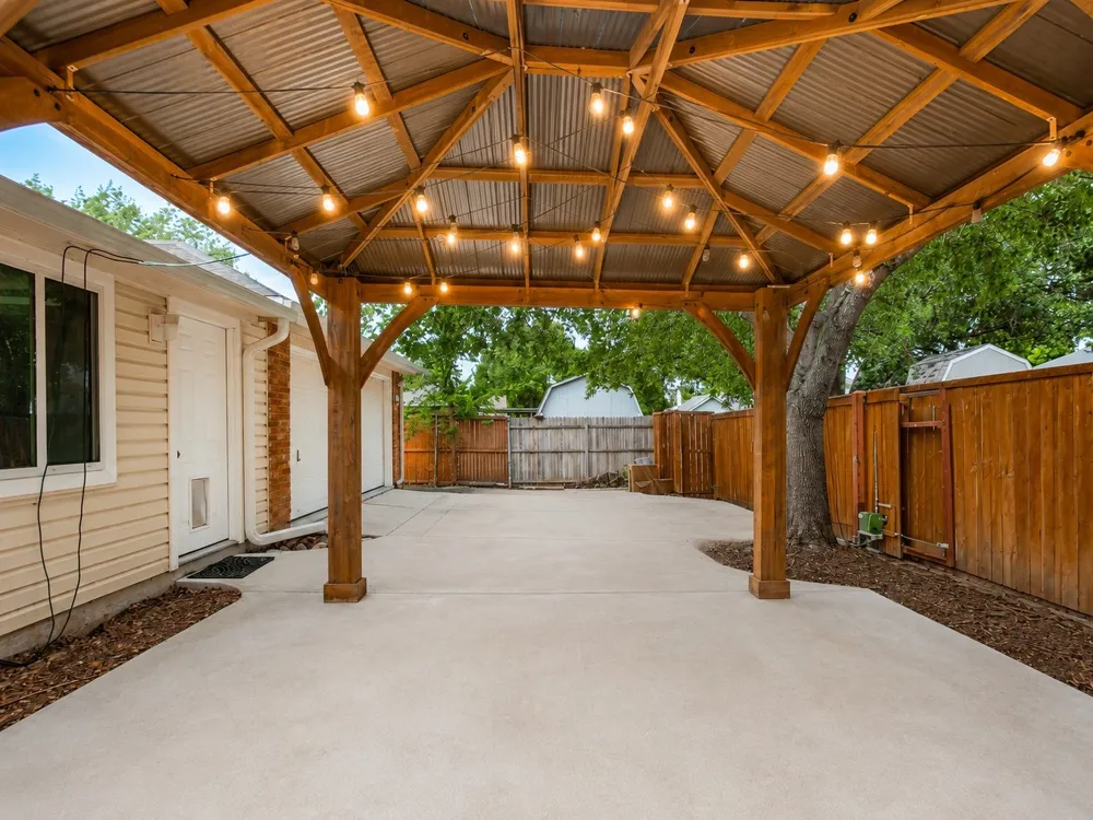 2091 Briarcliff Road Lewisville, TX 75067