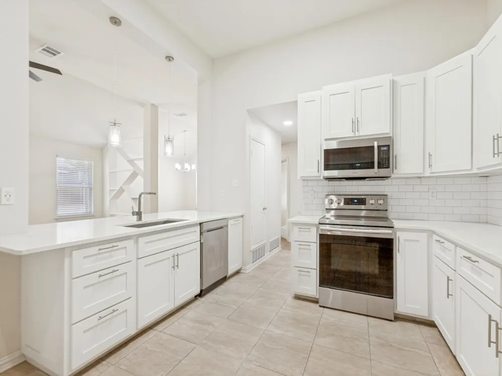 2091 Briarcliff Road Lewisville, TX 75067