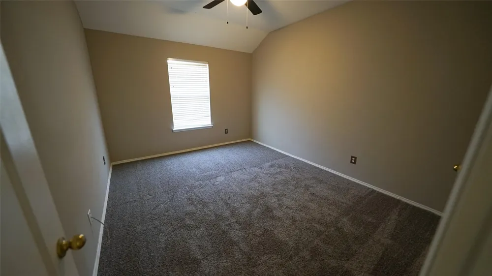 620 Azalea Glenn Heights, TX 75154