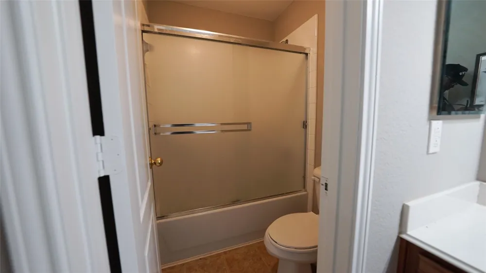 620 Azalea Glenn Heights, TX 75154
