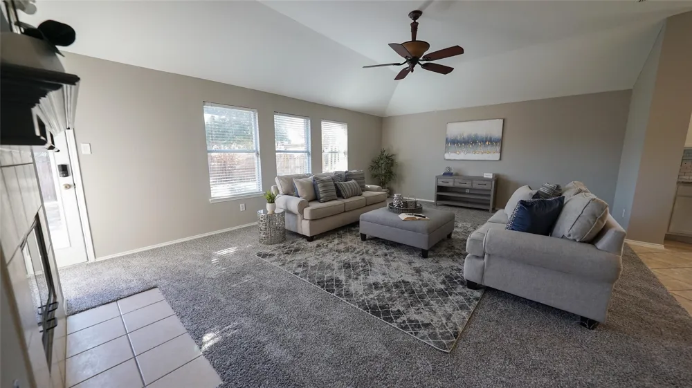 620 Azalea Glenn Heights, TX 75154