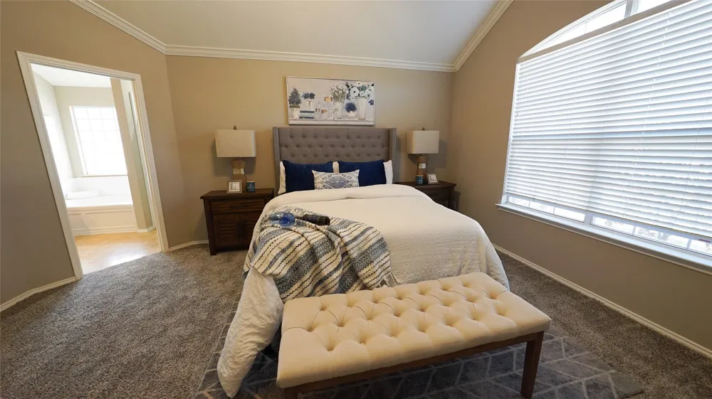 620 Azalea Glenn Heights, TX 75154