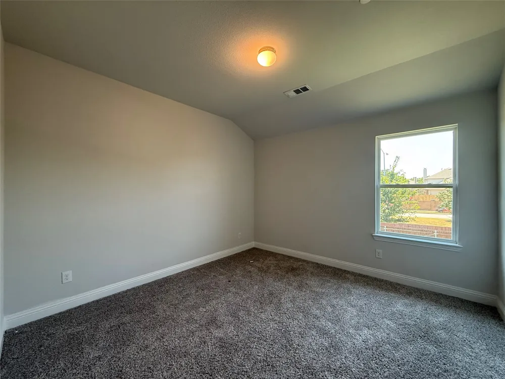 588 Hutchinson Lane Lewisville, TX 75077