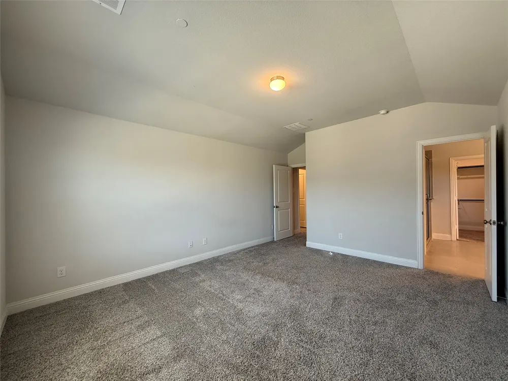 588 Hutchinson Lane Lewisville, TX 75077
