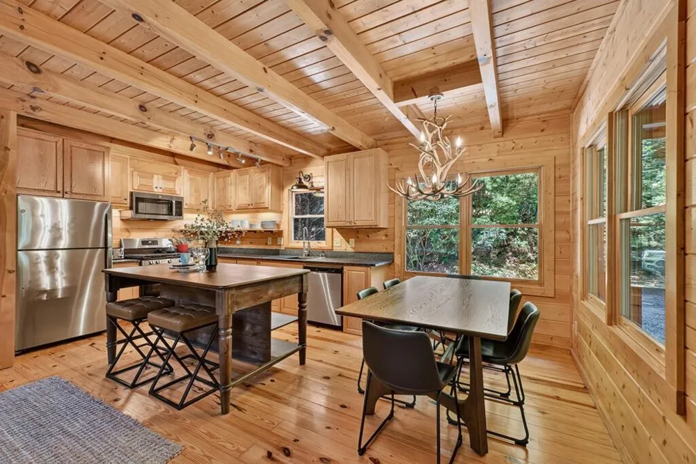 46 Private Drive Ellijay, GA 30536