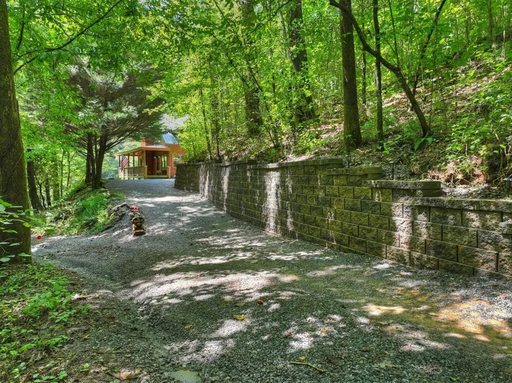 46 Private Drive Ellijay, GA 30536