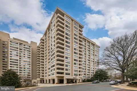 5500 FRIENDSHIP BOULEVARD #2112N