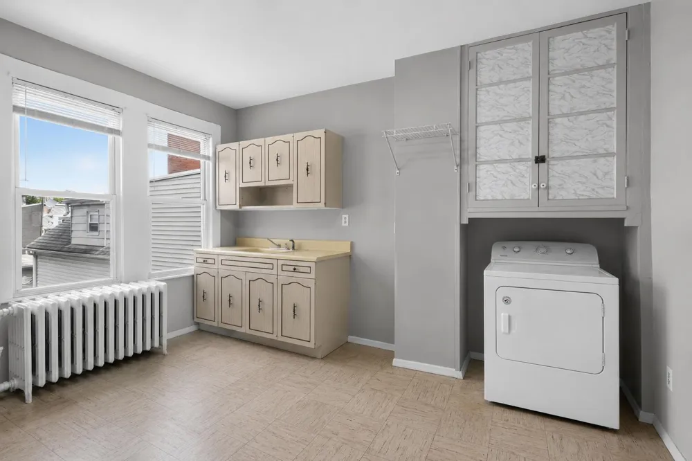 522 26TH ST Union City, NJ 07087