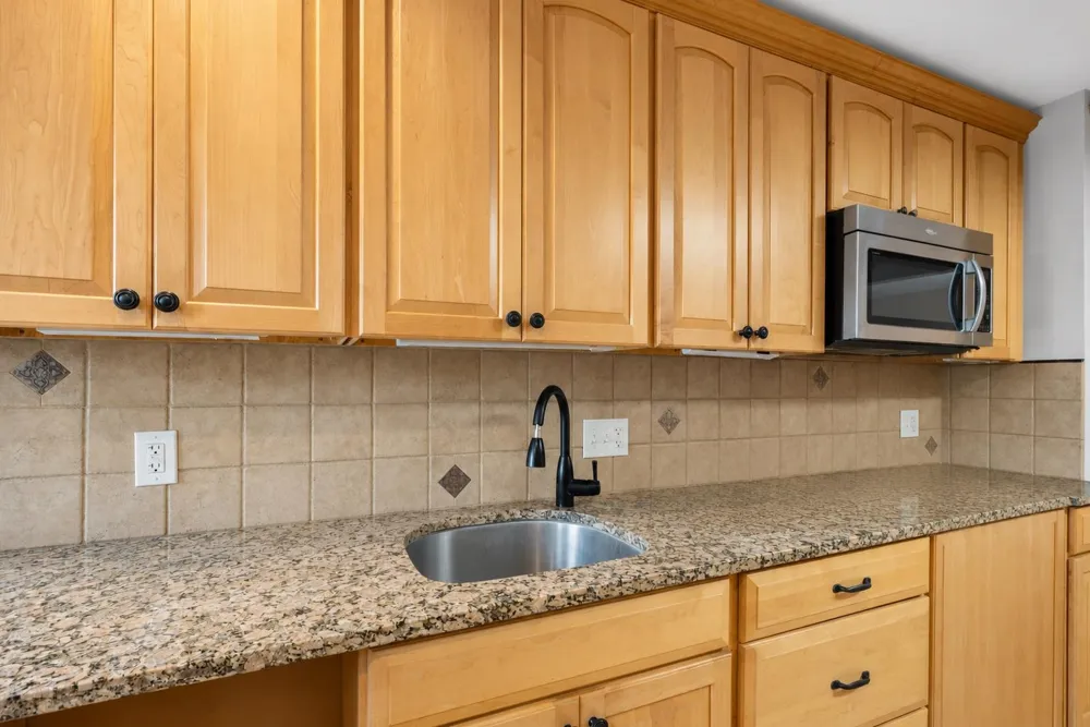 522 26TH ST Union City, NJ 07087