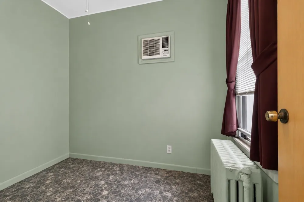 522 26TH ST Union City, NJ 07087