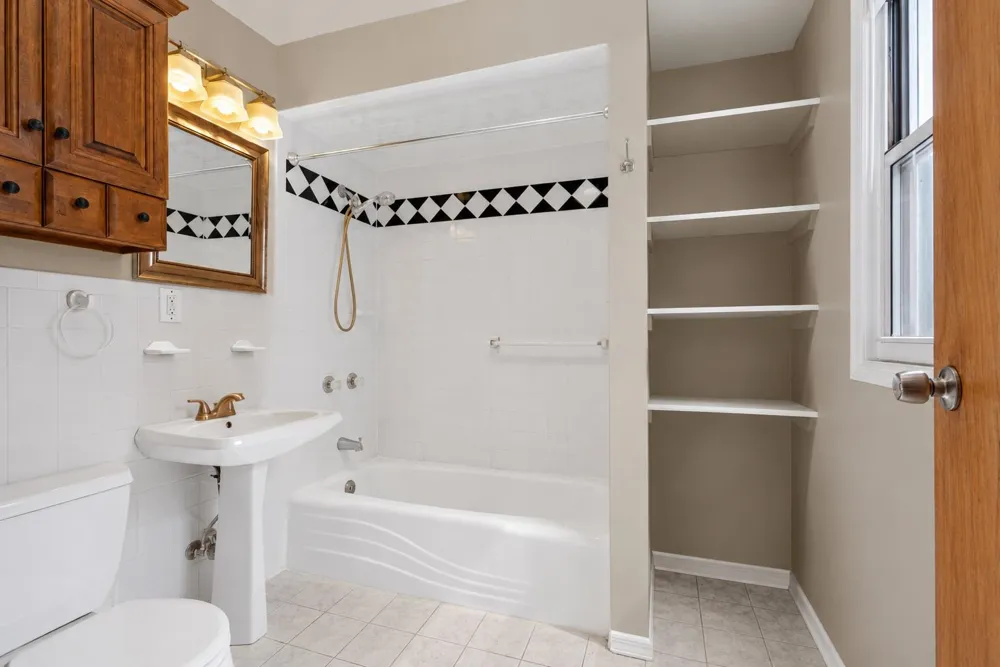 522 26TH ST Union City, NJ 07087
