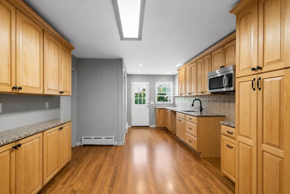 522 26TH ST Union City, NJ 07087
