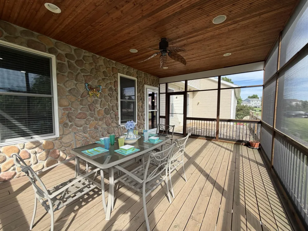 7809 Golf Meadows Drive SE Caledonia, MI 49316