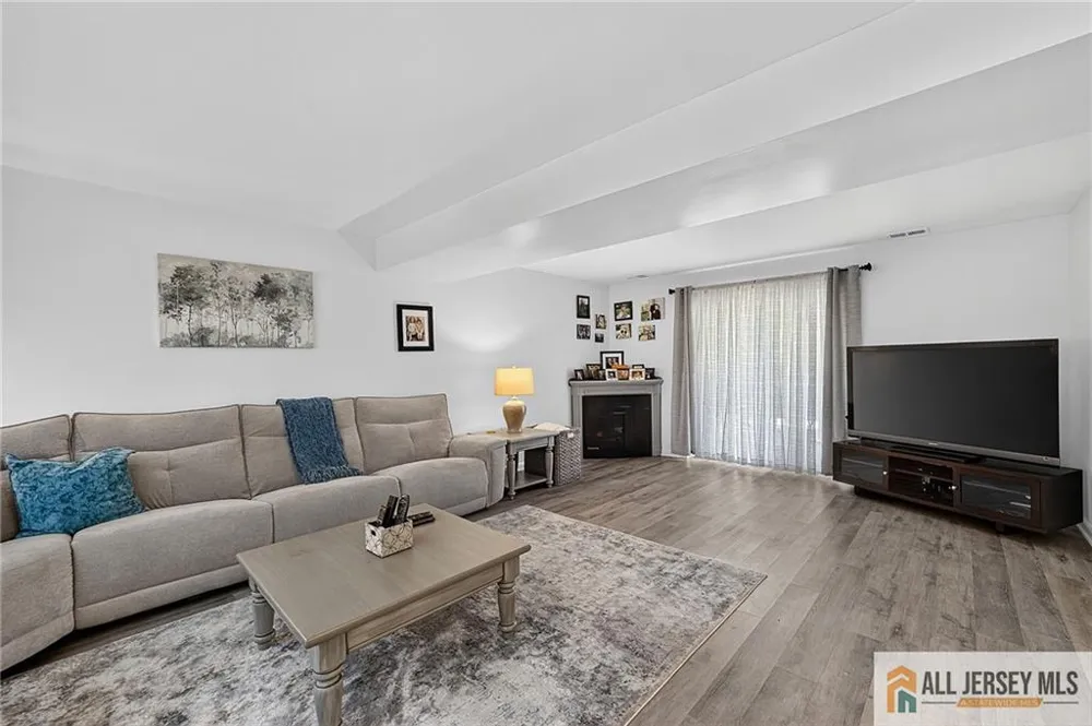 104 Pinewood Road Howell, NJ 07731