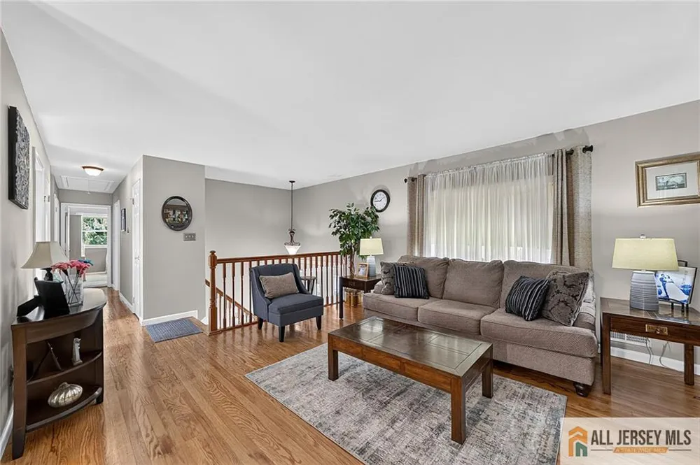 104 Pinewood Road Howell, NJ 07731