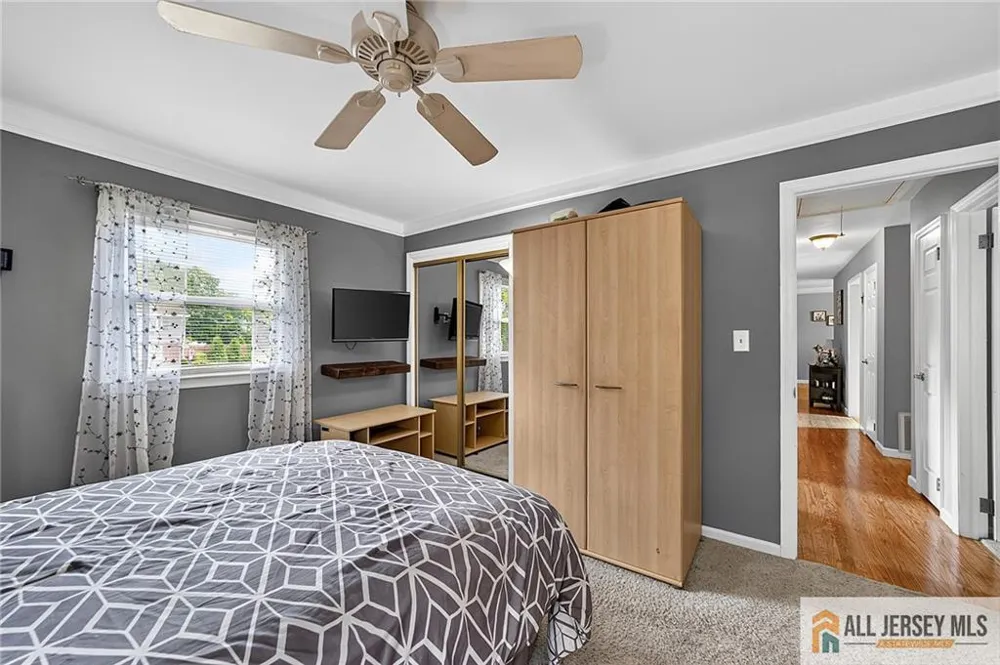 104 Pinewood Road Howell, NJ 07731