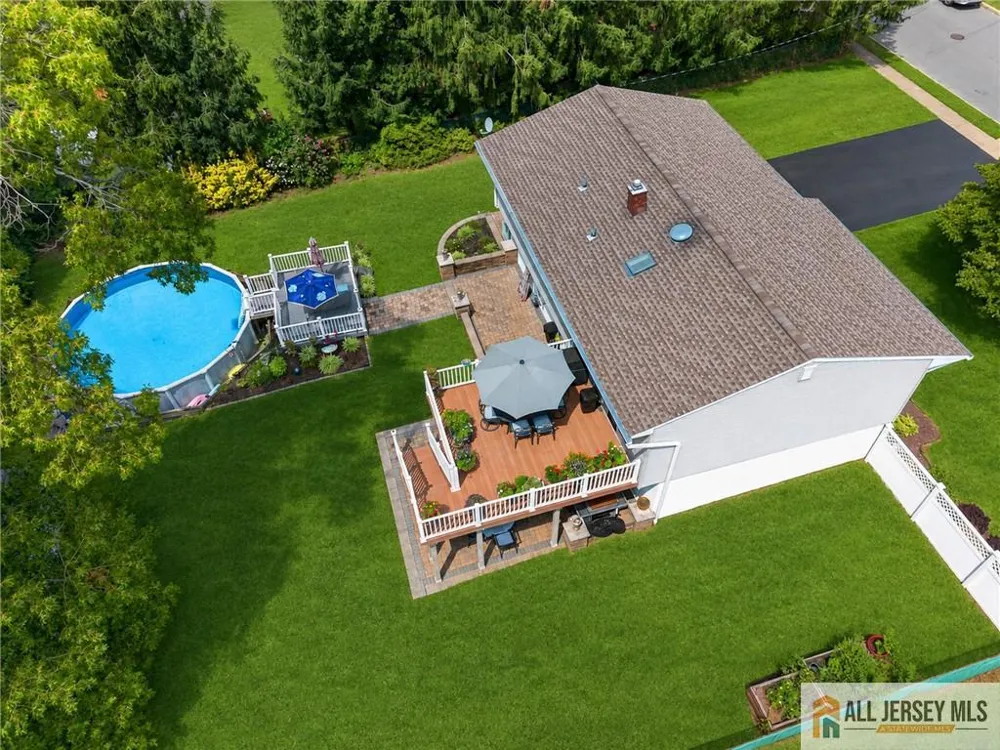 104 Pinewood Road Howell, NJ 07731