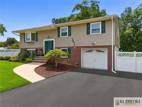 104 Pinewood Road
