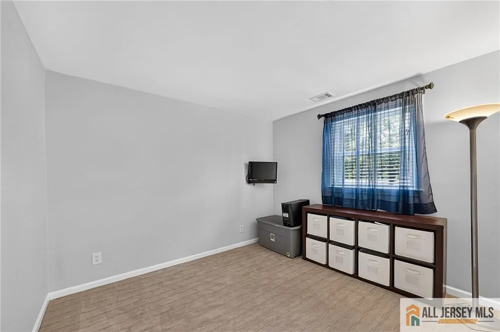 104 Pinewood Road Howell, NJ 07731