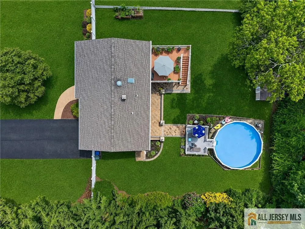 104 Pinewood Road Howell, NJ 07731