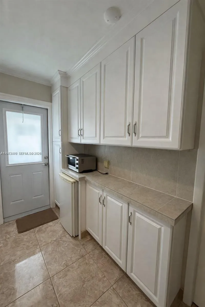 4208 NW 47th Ct Tamarac, FL 33319