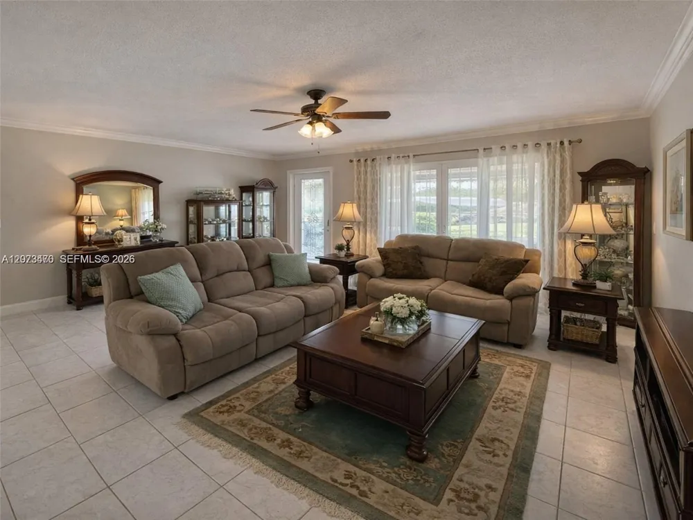 4208 NW 47th Ct Tamarac, FL 33319