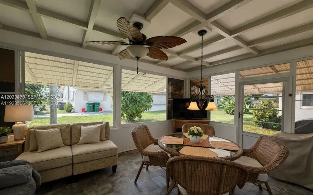 4208 NW 47th Ct Tamarac, FL 33319