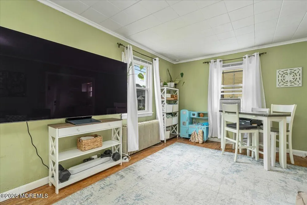 54 Chingarora Avenue Keyport, NJ 07735