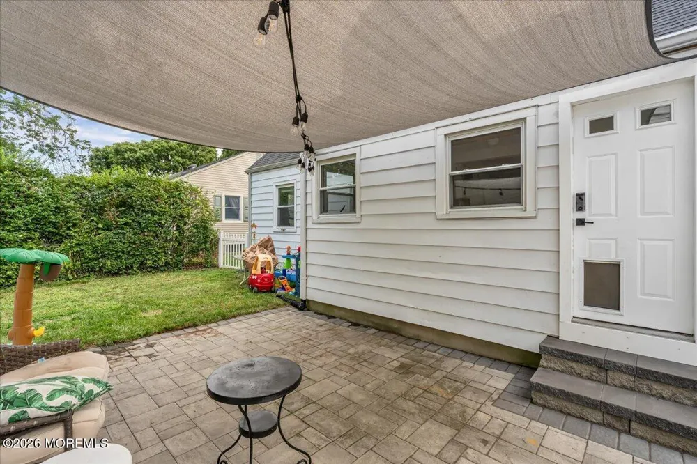 54 Chingarora Avenue Keyport, NJ 07735