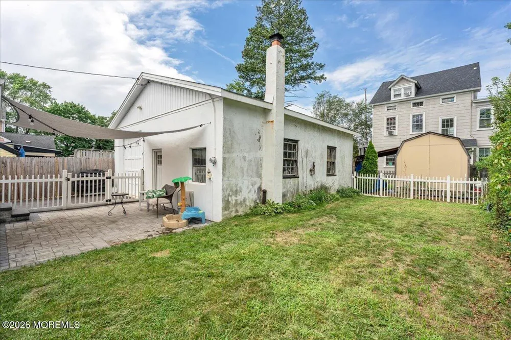 54 Chingarora Avenue Keyport, NJ 07735