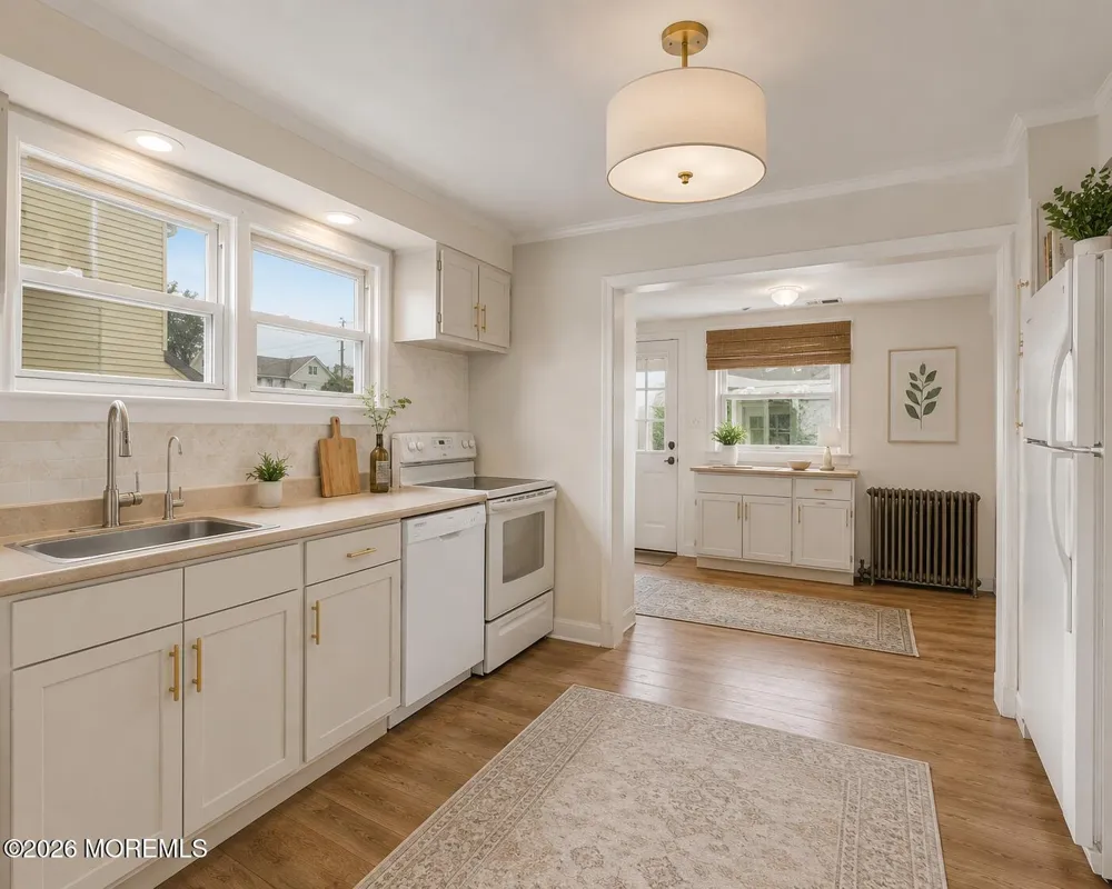 54 Chingarora Avenue Keyport, NJ 07735